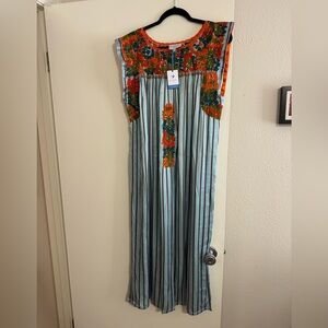NWT L Mi Golondrina Dress